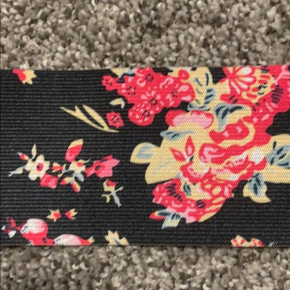 Belt - Picture 2 of 3